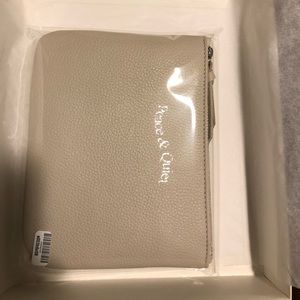 Museum of Peace and Quiet Pouch ‘Taupe’